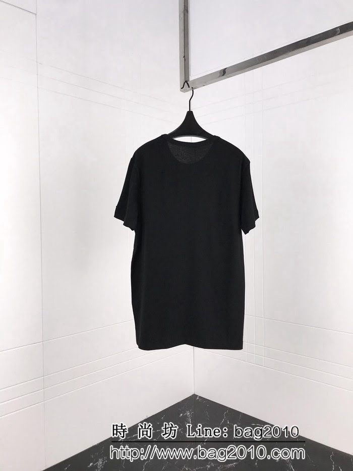 MONCLER蒙口 19ss早春新款 綠色毛巾布刺繡圖案 袖口最新笑臉貼章 黑色男款短袖 ydi2397